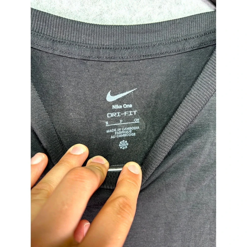 Nike Shirt Top Womens S Black Dri-Fit Stretch Swoosh Logo Short Sleeve Crew Neck